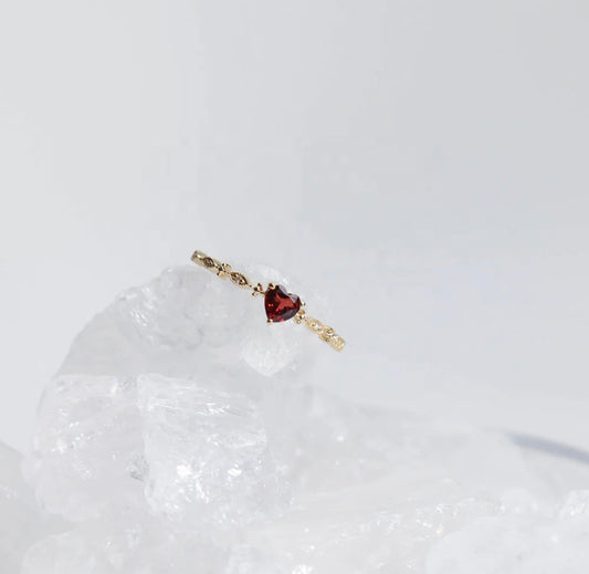 18k Solid Gold Natural Heart Cut Wine Garnet Diamond Ring